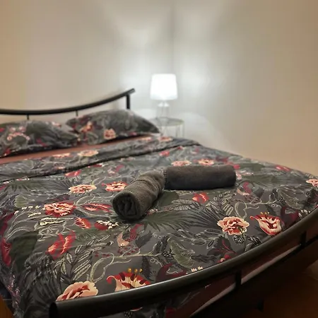 1st Plaza Appartement
