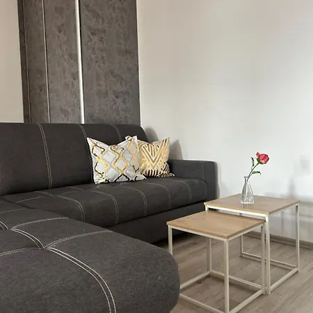1st Plaza Appartement