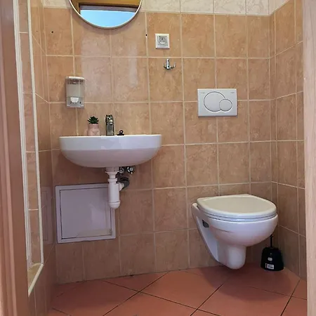 1st Plaza Apartament *